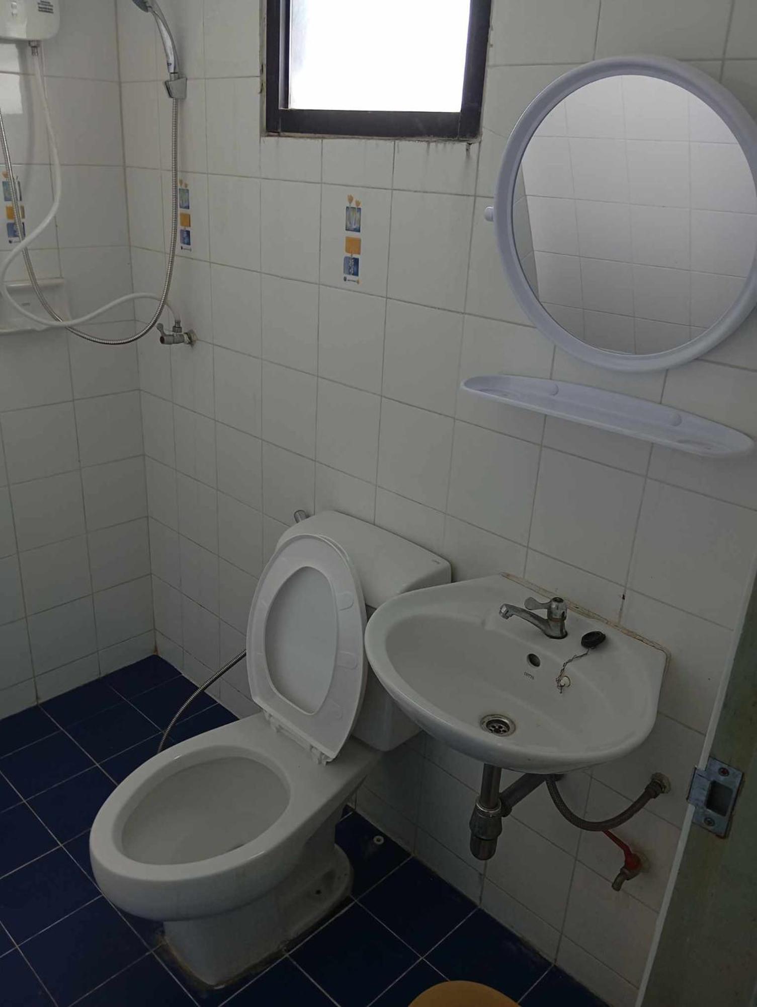 Lita Guesthouse Чиангмай Экстерьер фото