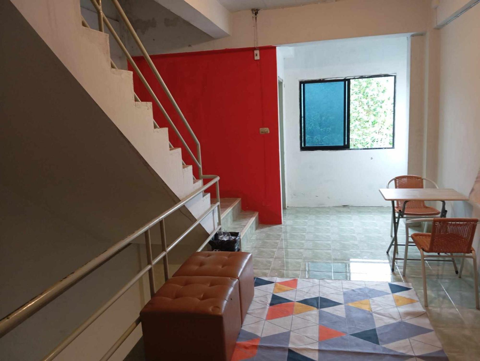Lita Guesthouse Чиангмай Экстерьер фото